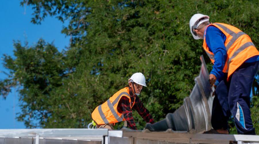 Professional gutter cleaning in Washington Boro, PA